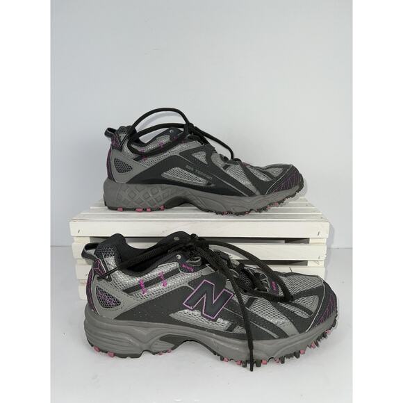 New Balance All Terrain Shoes Womens Size 6 Gray Pink WT411GP Trail Running - Picture 1 of 6